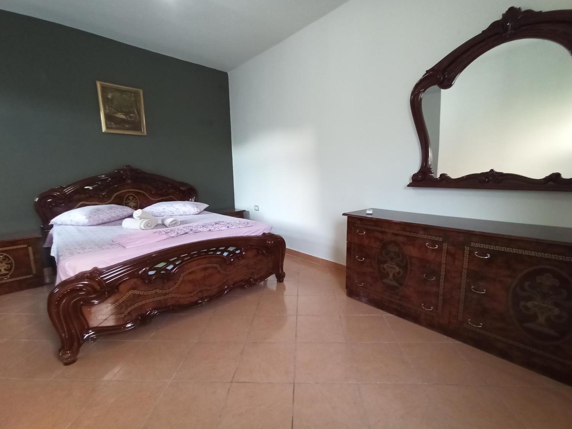 Kavalona Park Hotel Vlore Ruang foto