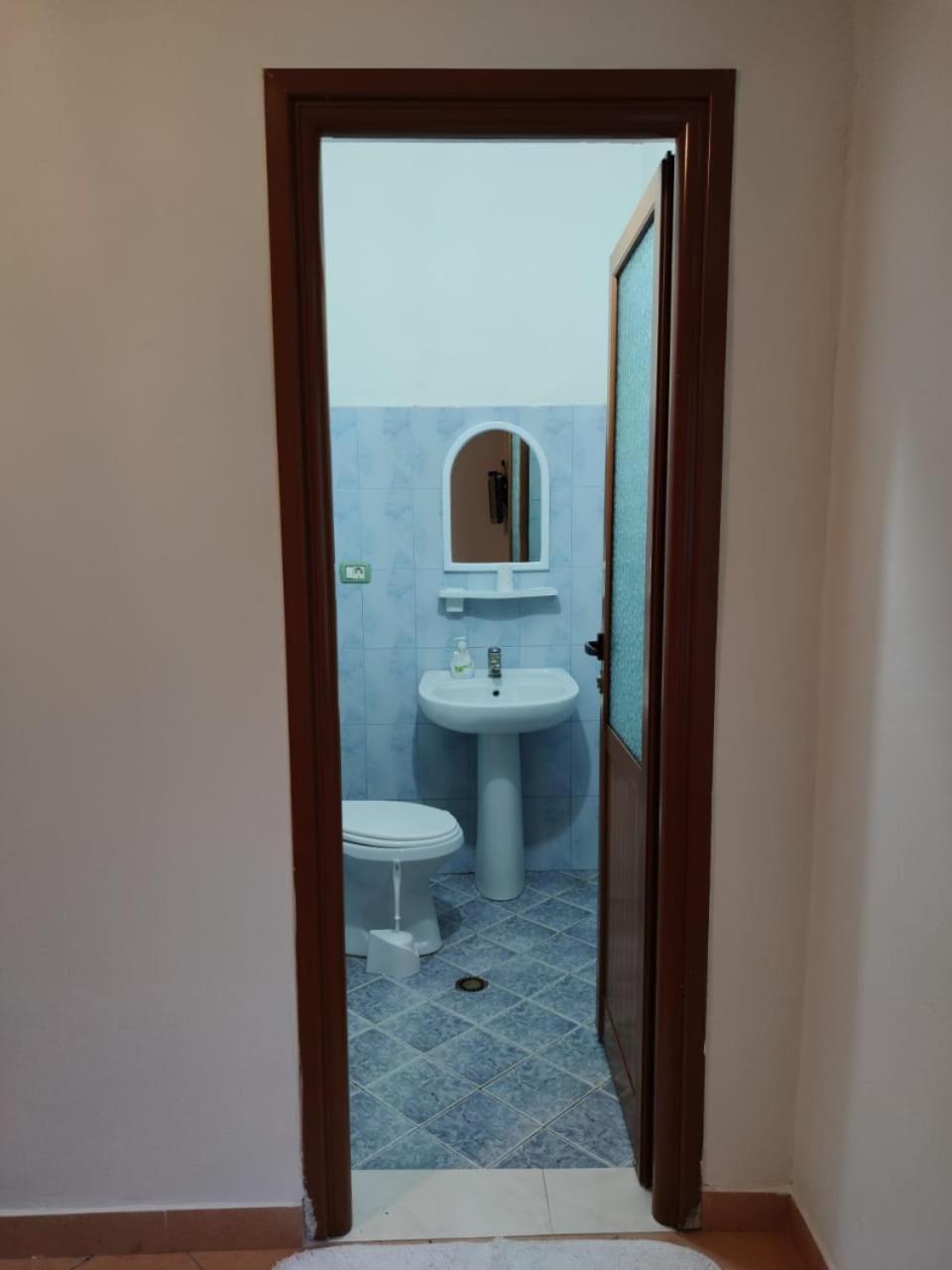 Kavalona Park Hotel Vlore Ruang foto