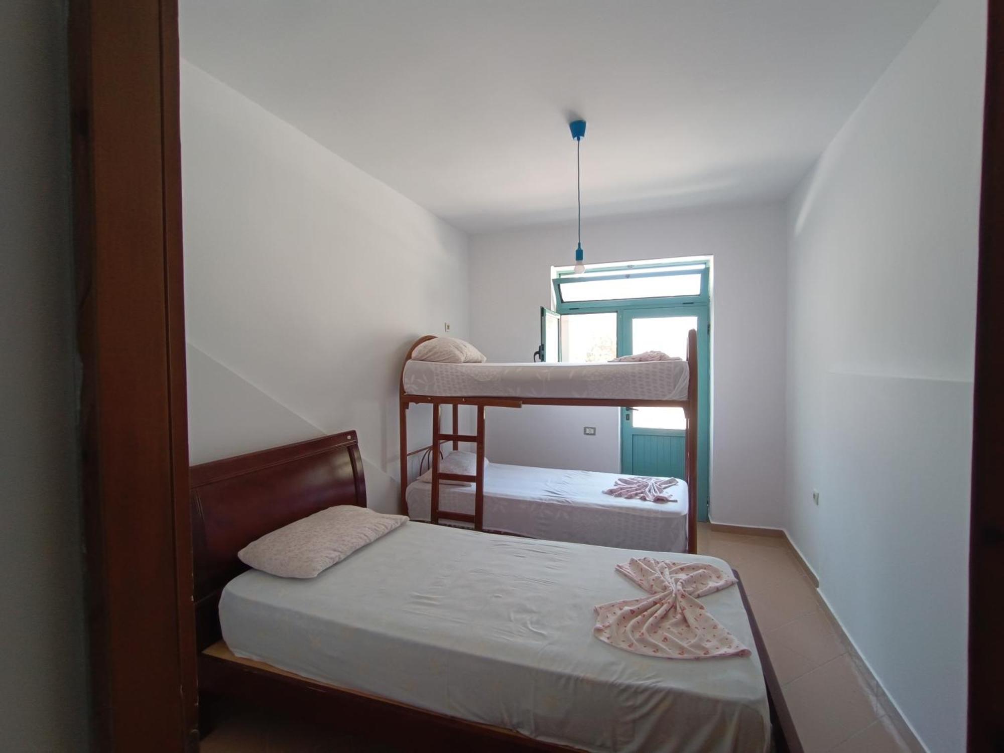 Kavalona Park Hotel Vlore Ruang foto